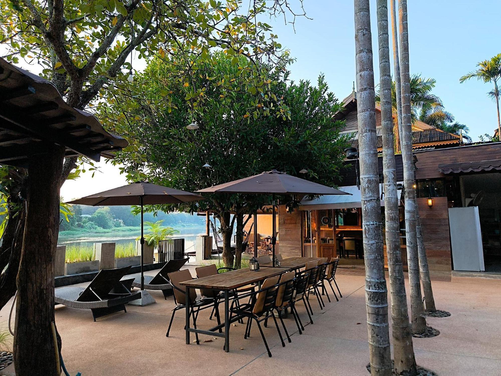 Tolani Riverside Villa チエンマイ エクステリア 写真