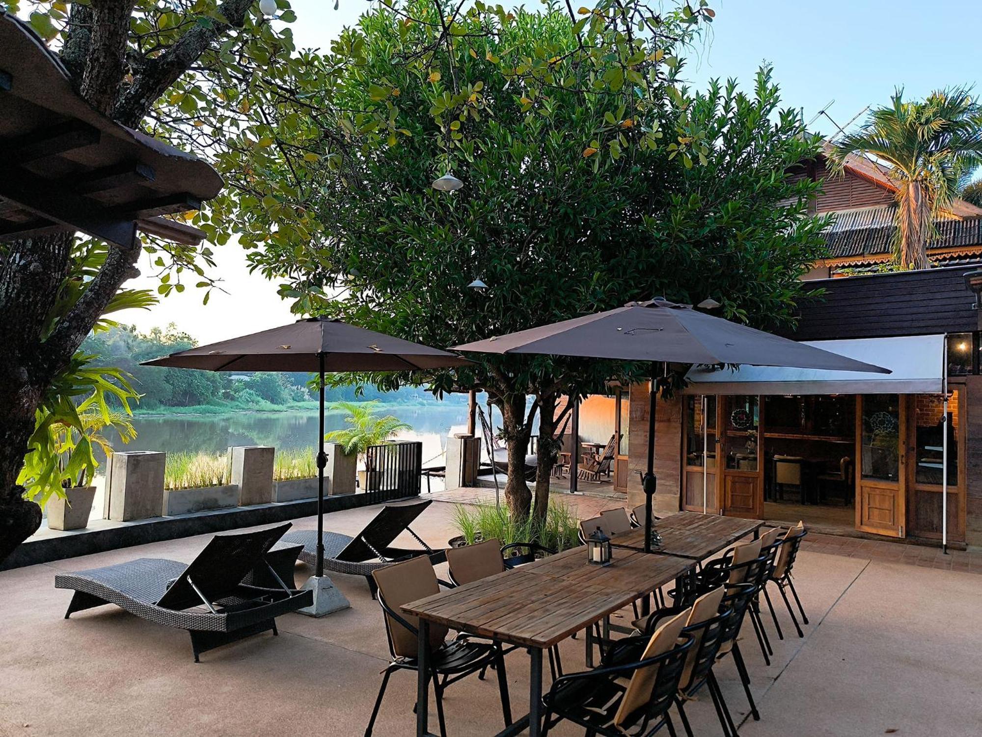 Tolani Riverside Villa チエンマイ エクステリア 写真