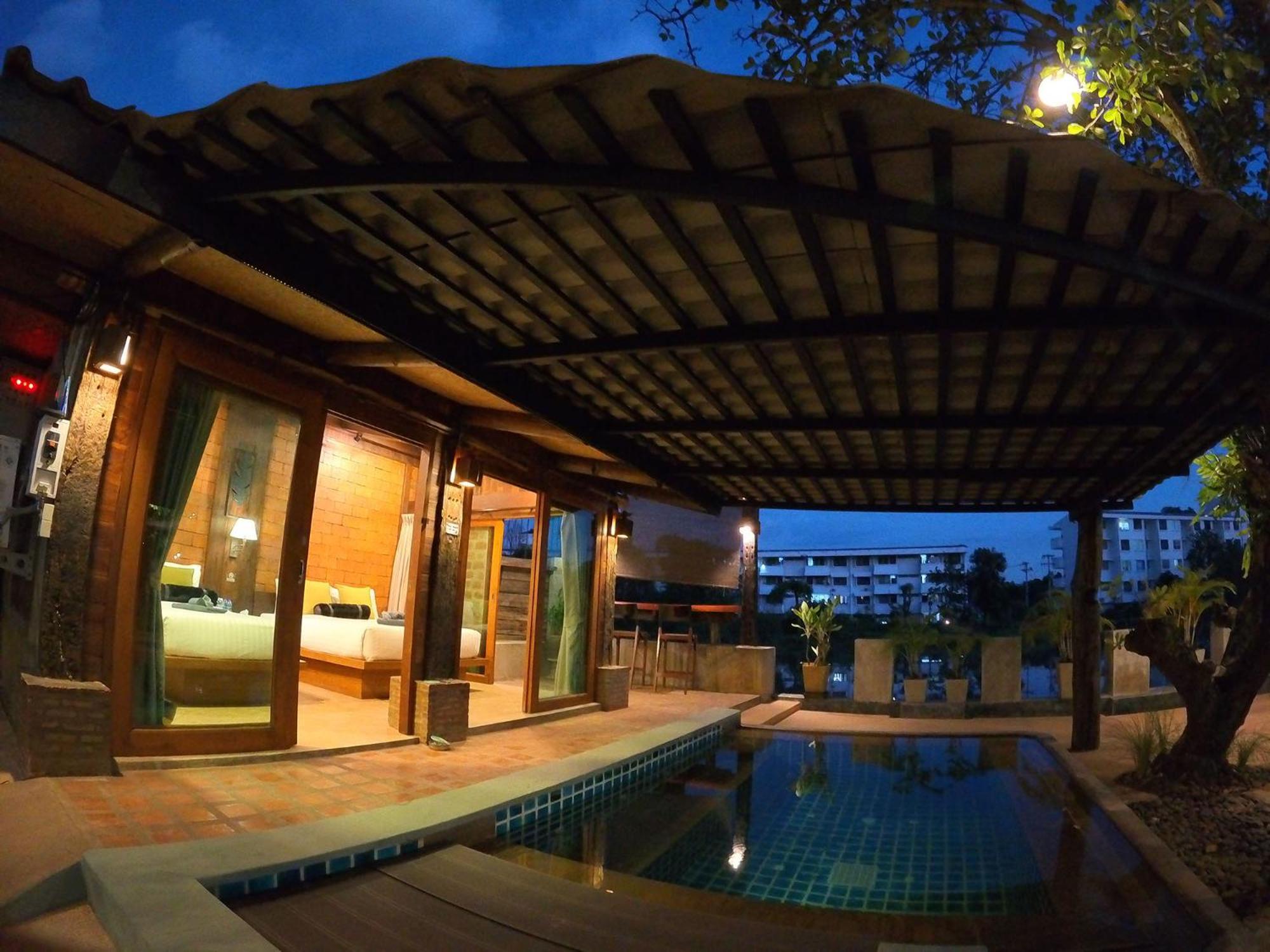Tolani Riverside Villa チエンマイ エクステリア 写真